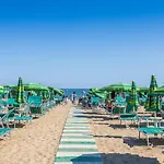 Costa Del Sol 公寓 *